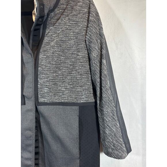 Lululemon Cocoon Car Coat Size S Womens Jacket Snaps Pockets Nylon Blend C12 - Picture 3 of 8
